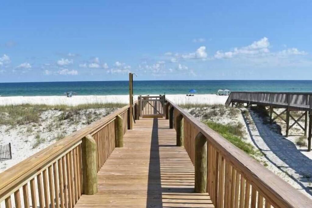 Beachfront~8Bedrooms~Lemonshello Gulf Shores Bagian luar foto