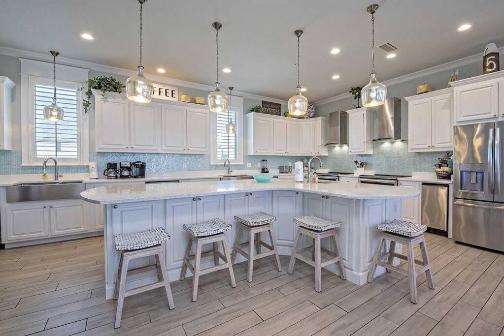 Beachfront~8Bedrooms~Lemonshello Gulf Shores Bagian luar foto
