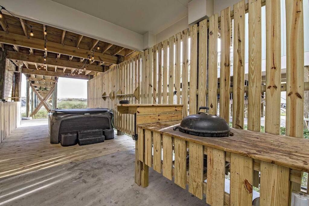 Beachfront~8Bedrooms~Lemonshello Gulf Shores Bagian luar foto